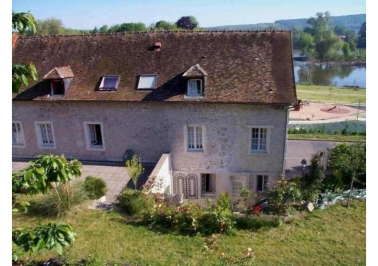 Hotel De La Tour Pont-de-lʼArche Eksteriør billede